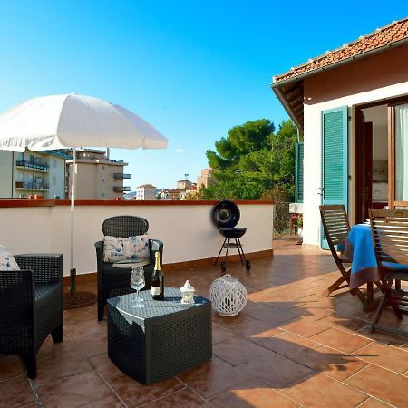 הוילה אימפריה Casa Con Grande Terrazza, Ac, Wifi, Posto Auto E Vicino Al Mare מראה חיצוני תמונה