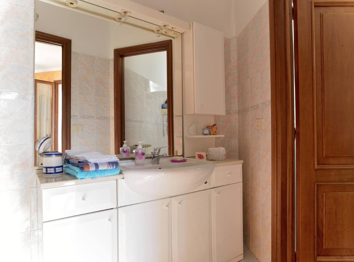 הוילה אימפריה Casa Con Grande Terrazza, Ac, Wifi, Posto Auto E Vicino Al Mare מראה חיצוני תמונה